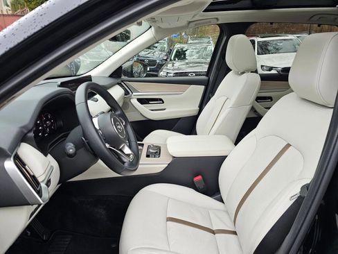 Certified 2025 MAZDA CX-90 3.3 Turbo w/ Premium Plus Pkg image 22