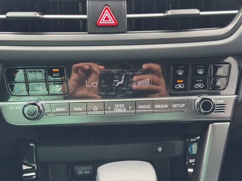 New 2026 Kia Seltos EX FWD image 22