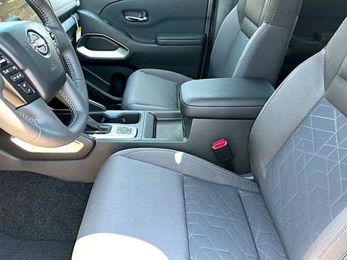 New 2026 Nissan Frontier SV w/ SV Convenience Package AWD/4WD image 10