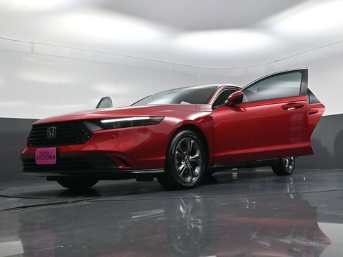 Used 2024 Honda Accord EX-L image 27