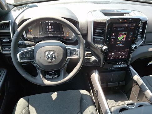 New 2026 RAM 1500 Big Horn AWD/4WD image 7