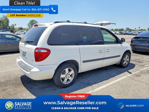 Used 2005 Dodge Caravan SXT w/ Popular Equipment Group FWD image 4
