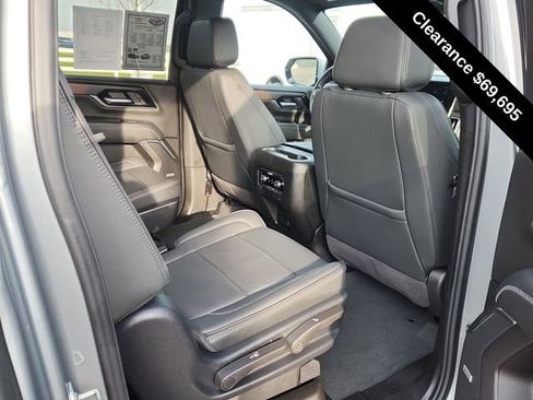 Used 2025 GMC Yukon XL Denali image 26