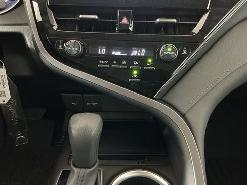 Used 2024 Toyota Camry LE FWD image 12