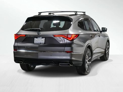 Certified 2022 Acura MDX FWD w/ Technology Package image 5