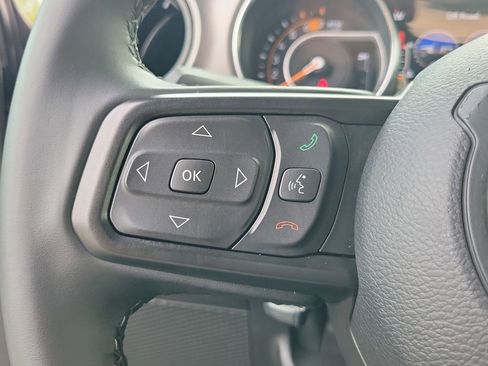 Used 2021 Jeep Wrangler Sport AWD/4WD image 17