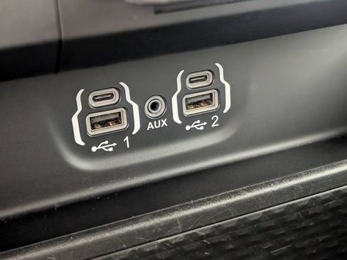 Used 2023 RAM 1500 Laramie AWD/4WD image 21