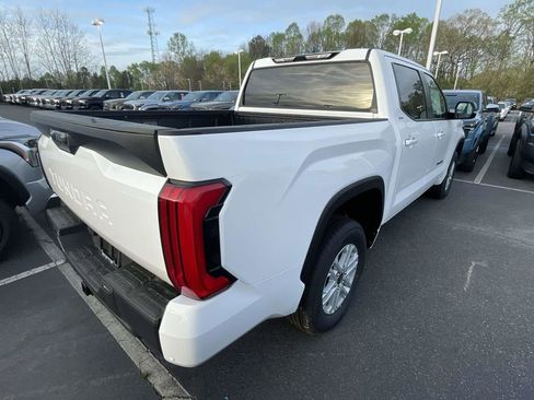 New 2026 Toyota Tundra SR5 AWD/4WD image 12
