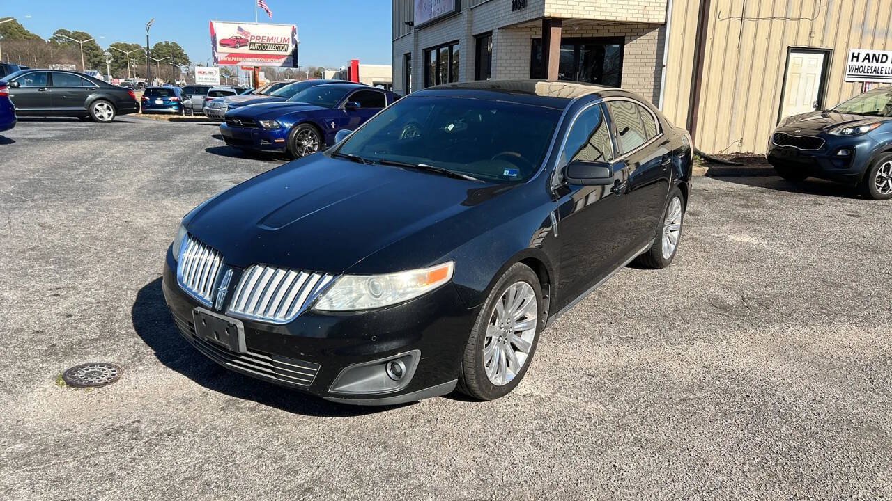 Used 2010 Lincoln MKS AWD image 1