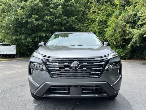 Used 2026 Nissan Rogue Dark Armor FWD image 3