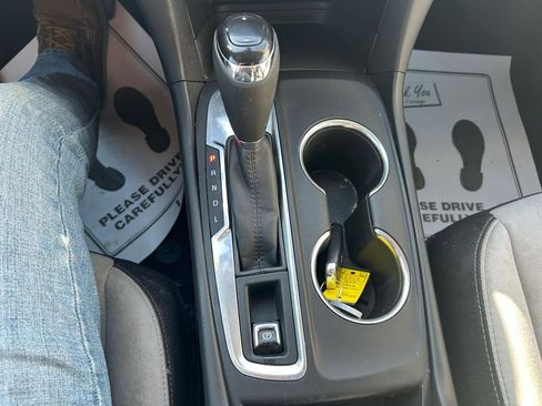 Used 2019 Chevrolet Equinox LT image 25