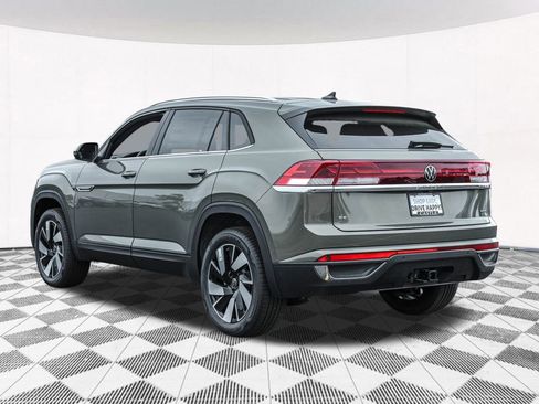 Used 2025 Volkswagen Atlas Cross Sport SE image 12