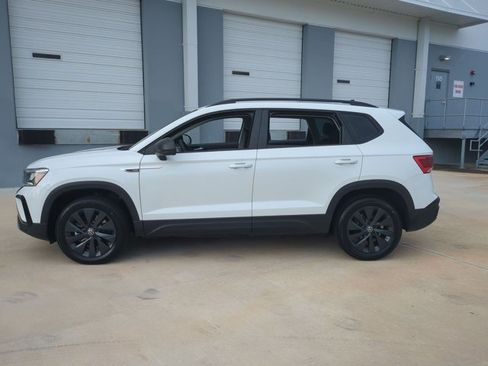 Used 2023 Volkswagen Taos S image 9