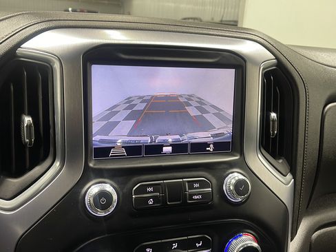 Used 2020 GMC Sierra 1500 SLT w/ SLT Premium Plus Package AWD/4WD image 10