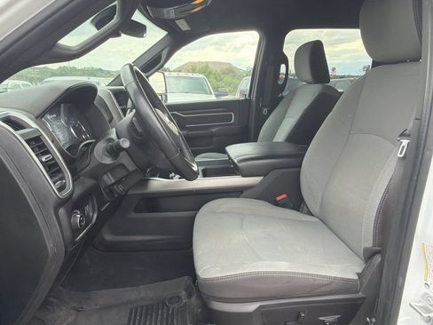 Used 2024 RAM 2500 Big Horn w/ Off Road Package AWD/4WD image 10