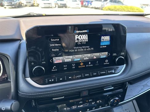 Used 2023 Nissan Rogue Platinum w/ Platinum Premium Package image 17