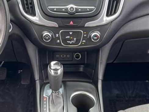 Used 2019 Chevrolet Equinox LT image 10