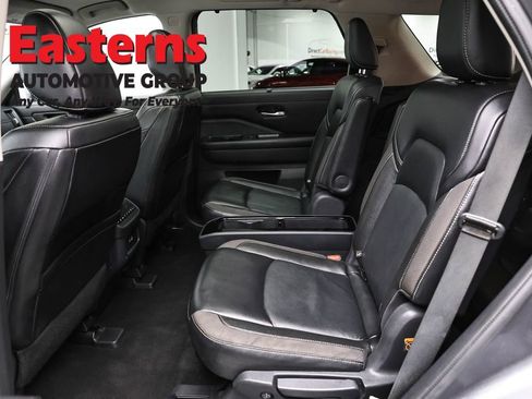 Used 2023 Nissan Pathfinder SL w/ SL Premium Package AWD/4WD image 21