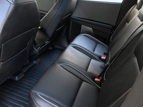 Used 2025 Tesla Cybertruck AWD Crew Cab image 13
