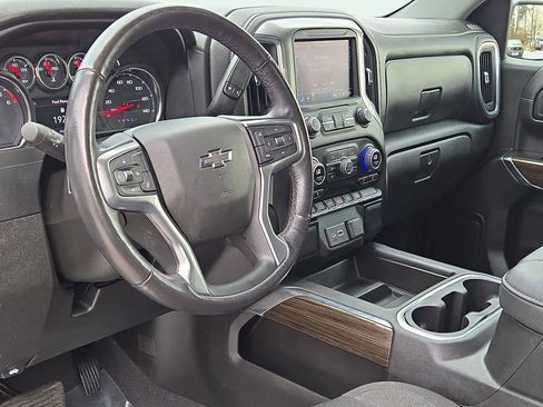 Used 2022 Chevrolet Silverado 1500 LT Trail Boss w/ Bed Protection Package image 18