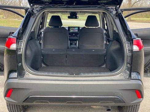 Used 2022 Toyota Corolla Cross LE FWD image 38