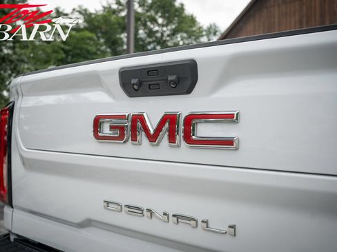 Used 2023 GMC Sierra 3500 Denali w/ Denali Ultimate Package AWD/4WD image 14
