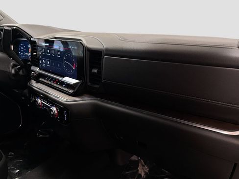 Used 2023 GMC Sierra 1500 SLT AWD/4WD image 30