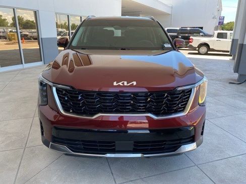 Used 2025 Kia Sorento EX image 3