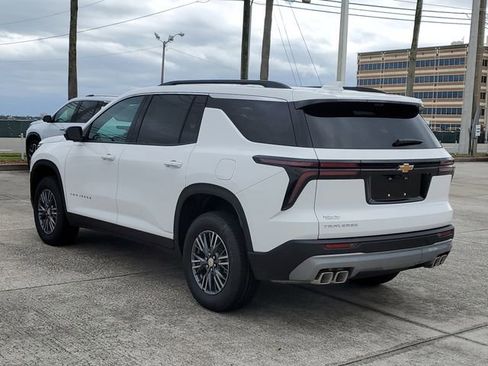 New 2026 Chevrolet Traverse LT w/ Driver Confidence Package image 3