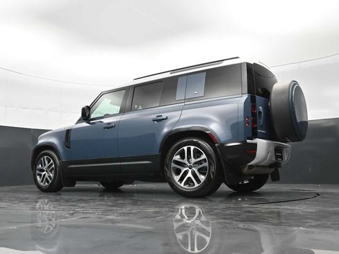 Used 2022 Land Rover Defender 110 SE AWD/4WD image 39