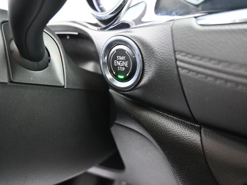 Certified 2023 Buick Encore GX Preferred w/ Cold Weather Comfort Package AWD/4WD image 18