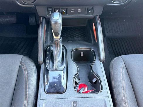 Used 2024 Nissan Frontier PRO-4X w/ Pro Convenience Package image 34