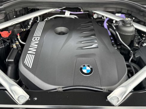 New 2026 BMW X5 xDrive40i w/ M Sport Package image 13