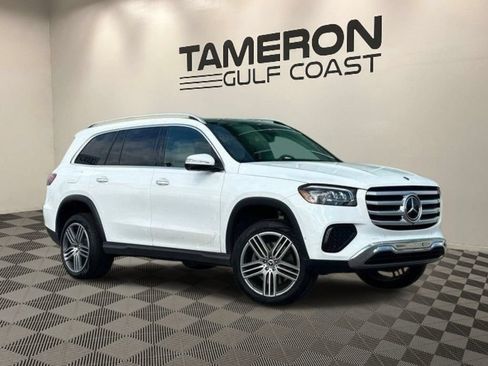 Used 2025 Mercedes-Benz GLS 450 4MATIC image 1