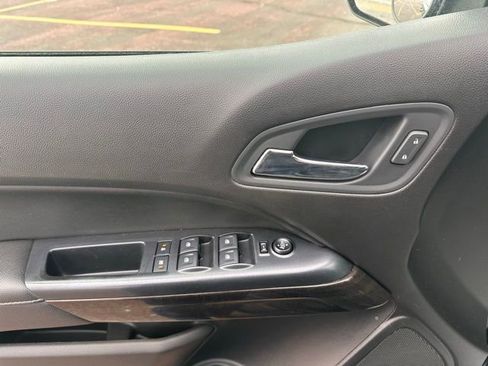 Used 2017 GMC Canyon SLE image 13