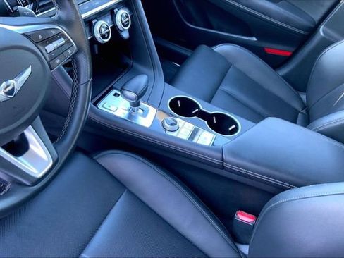 Used 2023 Genesis G70 2.0T image 22