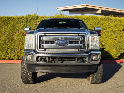 Used 2016 Ford F250 Lariat w/ Lariat Ultimate Package image 2