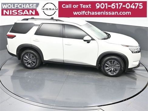 Used 2022 Nissan Pathfinder SV image 33