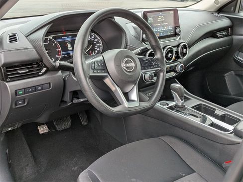 Used 2025 Nissan Sentra SV image 10