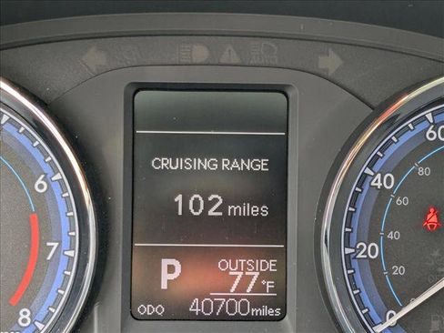 Used 2019 Toyota Corolla LE image 10