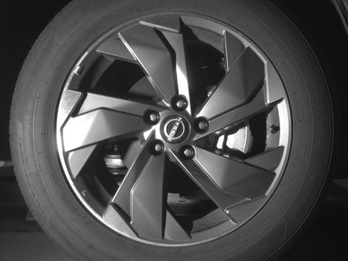 Used 2025 Nissan Rogue SV image 13