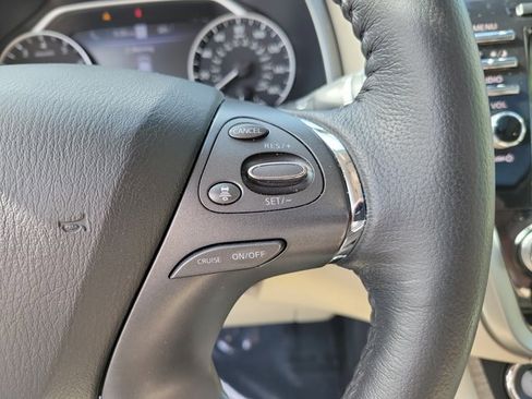 Used 2024 Nissan Murano SL image 28