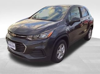 Used 2020 Chevrolet Trax LS w/ Tint and Cruise Package AWD/4WD video 1