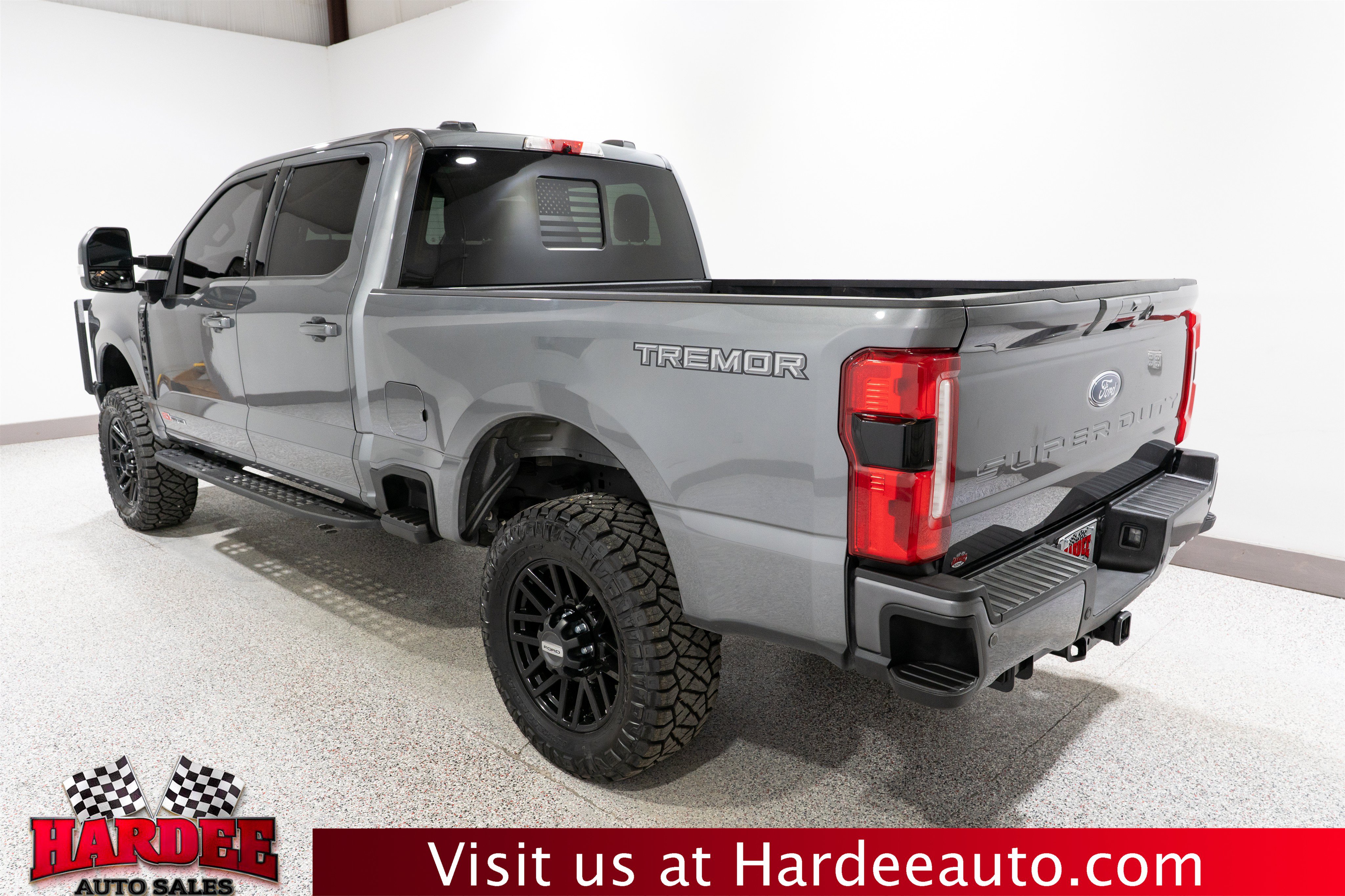 Used 2024 Ford F350 Lariat w/ Lariat Ultimate Package AWD/4WD image 3