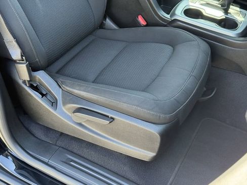 Used 2020 Chevrolet Colorado LT image 18