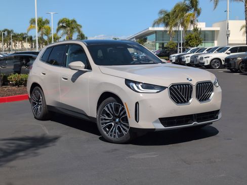 New 2026 BMW X3 xDrive30 w/ Premium Package image 2