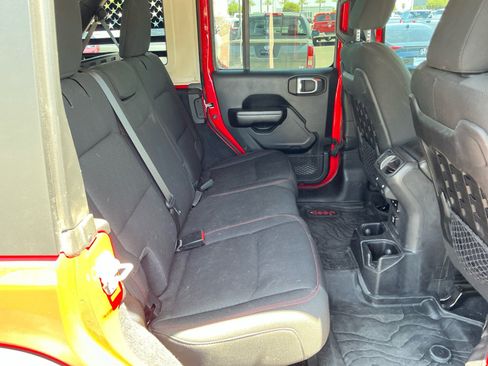 Used 2021 Jeep Wrangler Unlimited Rubicon AWD/4WD image 18