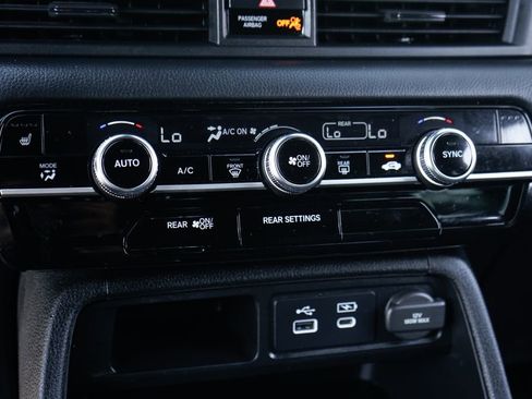 Used 2023 Honda Pilot Sport image 29