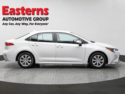 Used 2024 Toyota Corolla LE FWD image 4