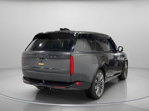 New 2026 Land Rover Range Rover SE image 5